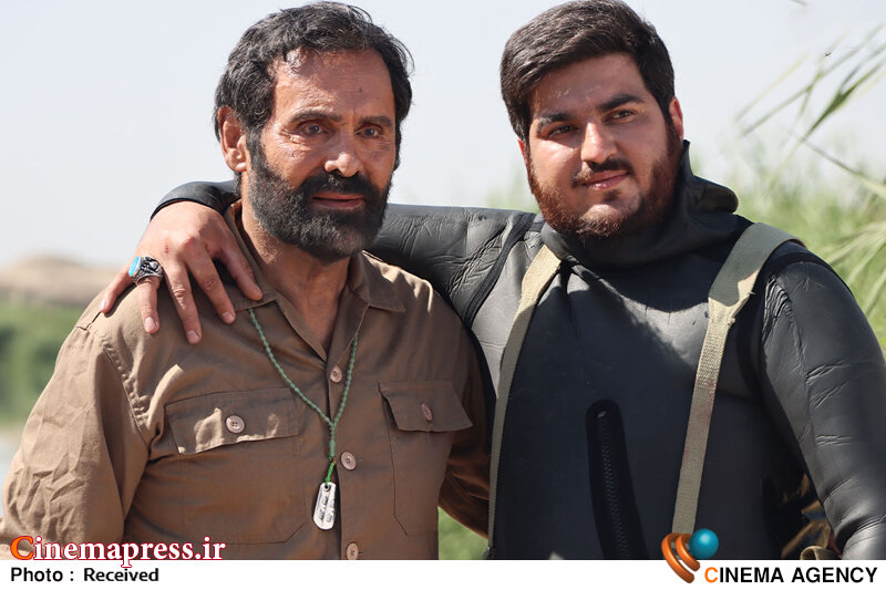 شرفیکیا: «پرواز ۱۷۵» سفارش هیچ ارگانی نبود/ حقیقت؛ تلاش کردیم از شعاری بودن دور باشیم و واقعیتها را بگوییم فیلم سینمایی «پرواز ۱۷۵»؛ جمشید هاشم پور