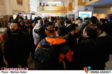 دومین روز از <a href='https://sayeb.ir/tag/%da%86%d9%87%d9%84-%d9%88-%d8%af%d9%88%d9%85%db%8c%d9%86-%d8%ac%d8%b4%d9%86%d9%88%d8%a7%d8%b1%d9%87-%d8%a8%db%8c%d9%86-%d8%a7%d9%84%d9%85%d9%84%d9%84%db%8c-%d9%81%db%8c%d9%84%d9%85-%d9%81%d8%ac%d8%b1'></div>چهل و دومین جشنواره بین المللی فیلم فجر</a>