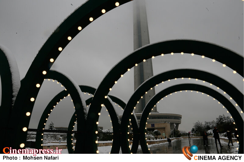 از تداوم رونق افتادگی بُعد «بینالملل فیلم فجر» تا شوآفهای بیخاصیت «صندوق اعتباری هنر»! دومین روز از چهل و دومین جشنواره بین المللی فیلم فجر