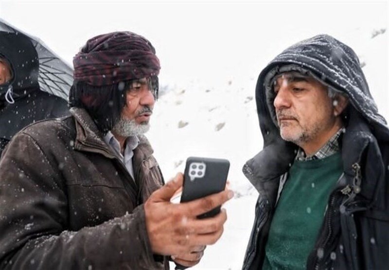 مشروعیت بخشی «نون.خ ۵» به شغل «قاچاق» و طهارتبخشی به عنوان «قاچاقچی»! مشروعیت بخشی «نون.خ ۵» به شغل «قاچاق» و طهارتبخشی به عنوان «قاچاقچی»!