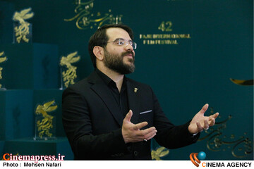 ششمین روز از <a href='https://sayeb.ir/tag/%da%86%d9%87%d9%84-%d9%88-%d8%af%d9%88%d9%85%db%8c%d9%86-%d8%ac%d8%b4%d9%86%d9%88%d8%a7%d8%b1%d9%87-%d8%a8%db%8c%d9%86-%d8%a7%d9%84%d9%85%d9%84%d9%84%db%8c-%d9%81%db%8c%d9%84%d9%85-%d9%81%d8%ac%d8%b1'></div>چهل و دومین جشنواره بین المللی فیلم فجر</a>