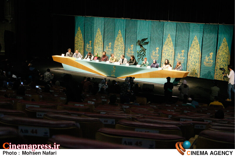 نشست خبری داوران بخش بین‌المللی جشنواره فیلم فجر برگزار شد