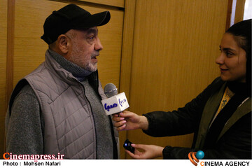 روز نهم از <a href='https://sayeb.ir/tag/%da%86%d9%87%d9%84-%d9%88-%d8%af%d9%88%d9%85%db%8c%d9%86-%d8%ac%d8%b4%d9%86%d9%88%d8%a7%d8%b1%d9%87-%d8%a8%db%8c%d9%86-%d8%a7%d9%84%d9%85%d9%84%d9%84%db%8c-%d9%81%db%8c%d9%84%d9%85-%d9%81%d8%ac%d8%b1'></div>چهل و دومین جشنواره بین المللی فیلم فجر</a>