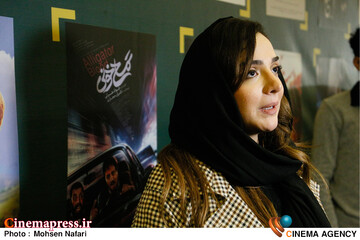 روز نهم از <a href='https://sayeb.ir/tag/%da%86%d9%87%d9%84-%d9%88-%d8%af%d9%88%d9%85%db%8c%d9%86-%d8%ac%d8%b4%d9%86%d9%88%d8%a7%d8%b1%d9%87-%d8%a8%db%8c%d9%86-%d8%a7%d9%84%d9%85%d9%84%d9%84%db%8c-%d9%81%db%8c%d9%84%d9%85-%d9%81%d8%ac%d8%b1'></div>چهل و دومین جشنواره بین المللی فیلم فجر</a>