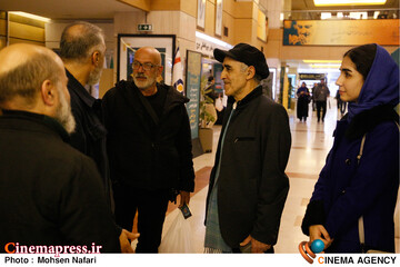 روز نهم از <a href='https://sayeb.ir/tag/%da%86%d9%87%d9%84-%d9%88-%d8%af%d9%88%d9%85%db%8c%d9%86-%d8%ac%d8%b4%d9%86%d9%88%d8%a7%d8%b1%d9%87-%d8%a8%db%8c%d9%86-%d8%a7%d9%84%d9%85%d9%84%d9%84%db%8c-%d9%81%db%8c%d9%84%d9%85-%d9%81%d8%ac%d8%b1'></div>چهل و دومین جشنواره بین المللی فیلم فجر</a>