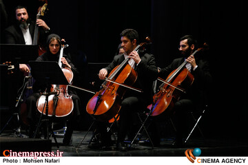 روز چهارم از <a href='https://sayeb.ir/tag/%d8%b3%db%8c-%d9%88-%d9%86%d9%87%d9%85%db%8c%d9%86-%d8%ac%d8%b4%d9%86%d9%88%d8%a7%d8%b1%d9%87-%d8%a8%db%8c%d9%86-%d8%a7%d9%84%d9%85%d9%84%d9%84%db%8c-%d9%85%d9%88%d8%b3%db%8c%d9%82%db%8c-%d9%81%d8%ac'></div>سی و نهمین جشنواره بین المللی موسیقی فجر</a>