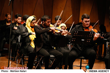 روز چهارم از <a href='https://sayeb.ir/tag/%d8%b3%db%8c-%d9%88-%d9%86%d9%87%d9%85%db%8c%d9%86-%d8%ac%d8%b4%d9%86%d9%88%d8%a7%d8%b1%d9%87-%d8%a8%db%8c%d9%86-%d8%a7%d9%84%d9%85%d9%84%d9%84%db%8c-%d9%85%d9%88%d8%b3%db%8c%d9%82%db%8c-%d9%81%d8%ac'></div>سی و نهمین جشنواره بین المللی موسیقی فجر</a>