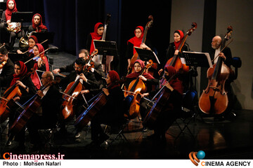 روز پنجم از <a href='https://sayeb.ir/tag/%d8%b3%db%8c-%d9%88-%d9%86%d9%87%d9%85%db%8c%d9%86-%d8%ac%d8%b4%d9%86%d9%88%d8%a7%d8%b1%d9%87-%d8%a8%db%8c%d9%86-%d8%a7%d9%84%d9%85%d9%84%d9%84%db%8c-%d9%85%d9%88%d8%b3%db%8c%d9%82%db%8c-%d9%81%d8%ac'></div>سی و نهمین جشنواره بین المللی موسیقی فجر</a>