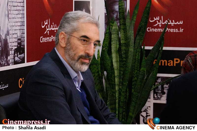 «معاون هنری وزیر ارشاد» از غرفه «خبرگزاری سینماپرس» بازدید کرد «معاون هنری وزیر ارشاد» از غرفه «خبرگزاری سینماپرس» بازدید کرد