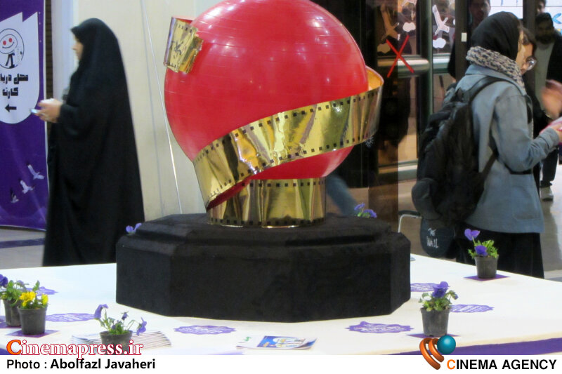 «جشنواره پویانمایی تهران» تا روز جمعه تمدید شد سیزدهمین جشنواره بینالمللی پویانمایی تهران