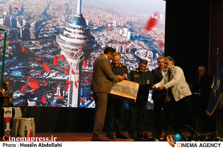 تندیس جشنواره به «استوار گنجی» رسید/ «شورشی» جایزه مظلومیت غزه را از آن خود کرد