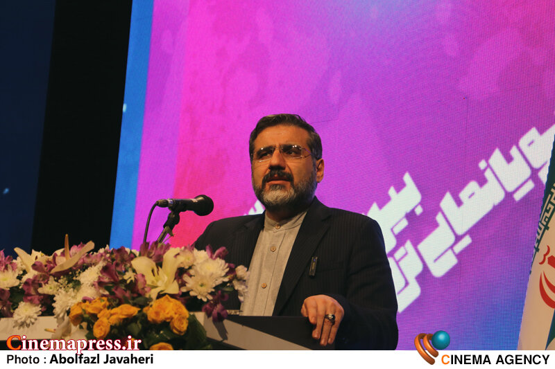 صدور مجوز ۴۰۰۰ نشریه با کمترین میزان توقیف کارنامه و عملکرد آزادی بیان در این دوره بود مراسم اختتامیه سیزدهمین جشنواره بینالمللی پویانمایی تهران؛ محمد مهدی اسماعیلی