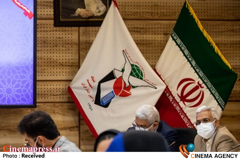 توجه به کمیت گرایی و رفاقتها و روابط آفت اصلی تولیدات فرهنگی و هنری در «بنیاد شهید» است توجه به کمیت گرایی و رفاقتها و روابط آفت اصلی تولیدات فرهنگی و هنری در «بنیاد شهید» است