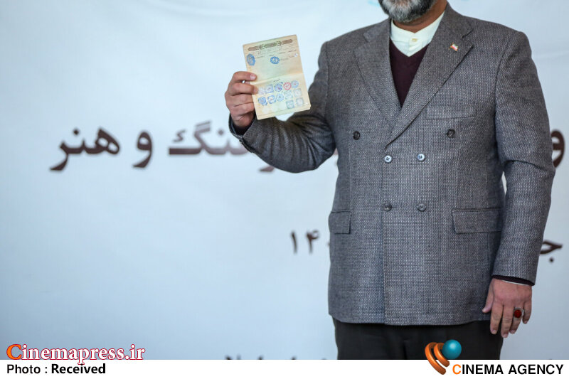 بسیاری از آیین نامهها که باید در «دولت» تصویب میشد را به دلیل نگرانی از تغییر دولتها و نوع سیاستها در «شورای عالی انقلاب فرهنگی» به تصویب رساندیم! محمد مهدی اسماعیلی؛ انتخابات
