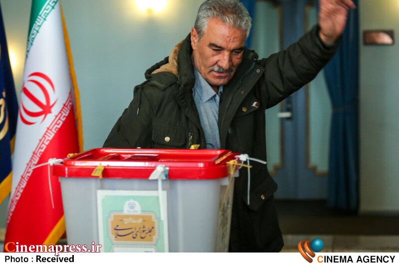 «تالار وحدت» محل استقرار صندوق اخذ رأی از هنرمندان میشود هنرمندان؛ جعفر دهقان؛ انتخابات