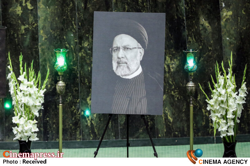«آیتالله شهید رئیسی» نماد «مدیریت تراز انقلاب اسلامی» است که با مردم بود، همراه مردم ماند و فدای مردم شد سید ابراهیم رئیسی
