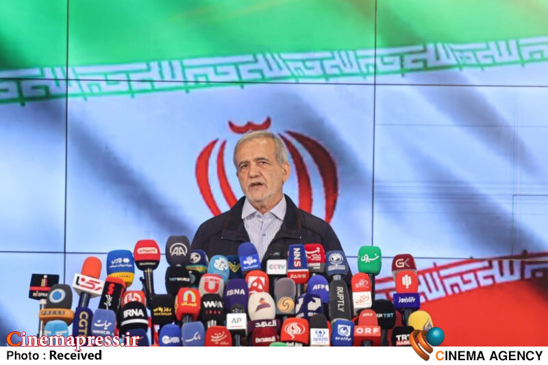 «هیات اسلامی هنرمندان» ضمن تجلیل از «حضور مردم در انتخابات» بر ایجاد فضای گفتمانی با «رئیس جمهور منتخب»تاکید ورزید «هیات اسلامی هنرمندان» ضمن تجلیل از «حضور مردم در انتخابات» بر ایجاد فضای گفتمانی با «رئیس جمهور منتخب»تاکید ورزید