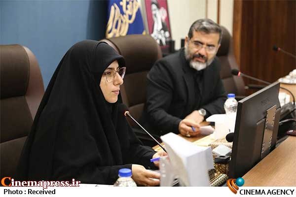 این شورا در دوره جدید خود مسائل را از سه محور اصلی «هویت»، «انسجام» و «امید اجتماعی» پیگیری میکند! عاطفه خادمی