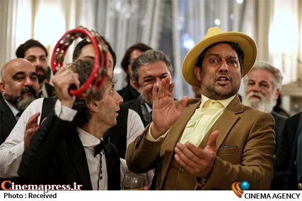 یکی از وظایف مهم شهرداریها «فرهنگ سازی» است/ شهرداری با حمایت از تولیدات سینمایی می تواند در راستای فرهنگ سازی عمومی نقش کلیدی و جدی ایفا کند فیلم سینمایی «مفتبر»