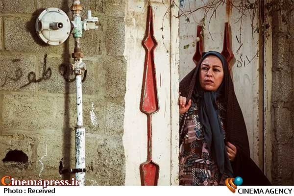 «روزهای روشن» از گریم «گیتی قاسمی» رونمایی کرد سریال «روزهای روشن»؛ «گیتی قاسمی»