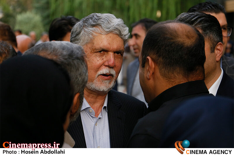 انتصابها در «وزارت ارشاد» تا پایان مهر نهایی میشود آیین تکریم و معارفه وزیر فرهنگ ارشاد اسلامی؛ سیدعباس صالحی