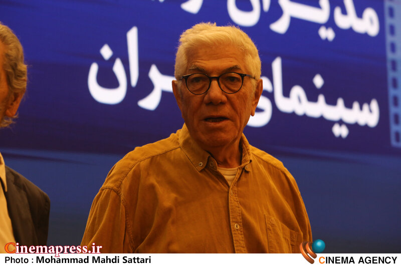 پرتره «علیرضا زریندست» با عنوان «آقایی که دستش زرین است» تولید شد پرتره «علیرضا زریندست» با عنوان «آقایی که دستش زرین است» تولید شد