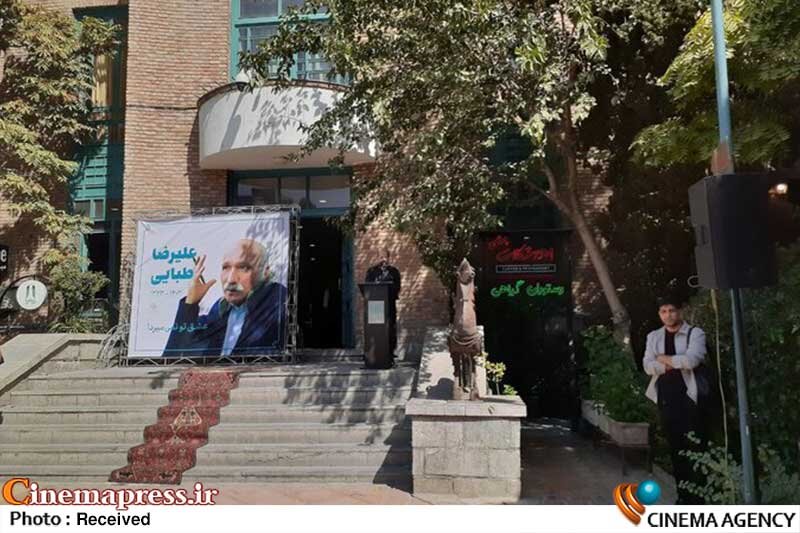 شکارسری: به سرعت ستونهای شعر مدرن را از دست میدهیم علیرضا طبایی