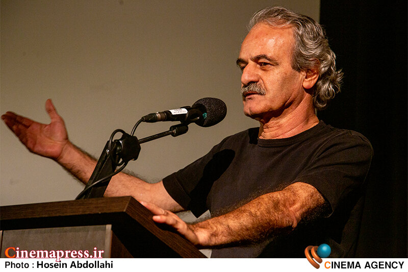 «سینما» در انحصار ژانر خاصی قرار دارد/ گیشه سینمای ما با انباشتی از «فیلمهای کمدی» مواجه است پاسداشت فرهنگی روز ملی سینما؛ جابر قاسمعلی