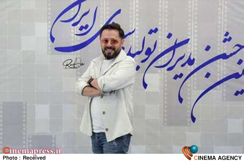 «فیلم کوتاه» با موضوع «دفاع مقدس» و «انقلاب اسلامی» در جشنوارههای خارجی «برگشت سرمایه» نخواهد داشت!/ از مسئولین انقلابی حمایتی نمیبینیم میثم عباسی