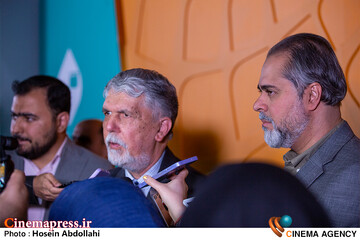 پنجمین روز «<a href='https://sayeb.ir/tag/%da%86%d9%87%d9%84-%d9%88-%db%8c%da%a9%d9%85%db%8c%d9%86-%d8%ac%d8%b4%d9%86%d9%88%d8%a7%d8%b1%d9%87-%d8%a8%db%8c%d9%86%d8%a7%d9%84%d9%85%d9%84%d9%84%db%8c-%d9%81%db%8c%d9%84%d9%85-%da%a9'></div>چهل و یکمین جشنواره بینالمللی فیلم کوتاه تهران</a>»