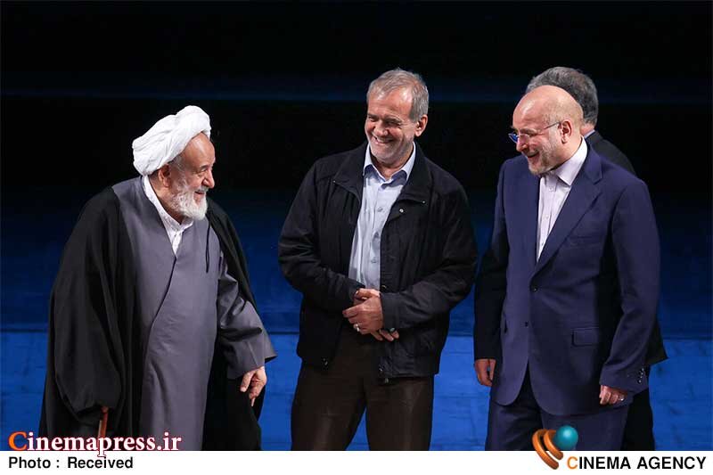 پزشکیان: أمثال «استاد انصاریانها» را کم داریم/ عملکرد «حاکمیت» است که موجب میشود «مردم» جذب یا دفع شوند! پزشکیان: أمثال «استاد انصاریانها» را کم داریم/ عملکرد «حاکمیت» است که موجب میشود «مردم» جذب یا دفع شوند!