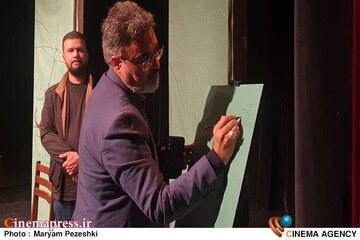 عکس/ نشست خبری جایزه ملی ناداستان «پلک» عکس/ نشست خبری جایزه ملی ناداستان «پلک»