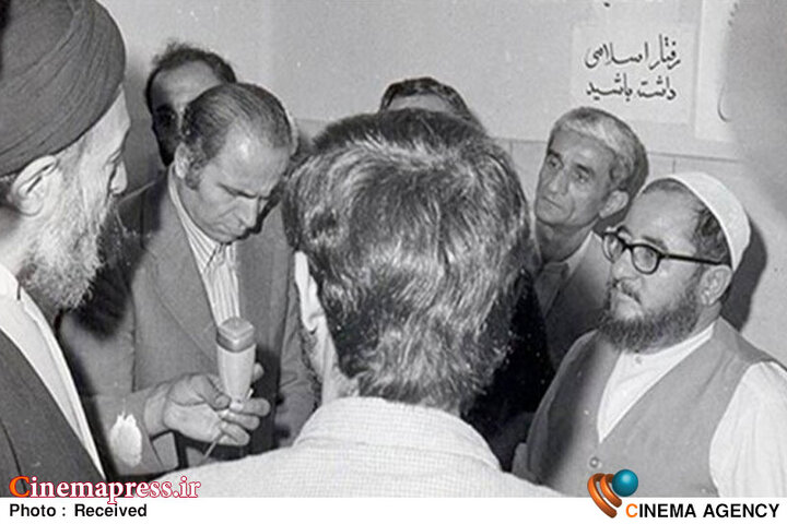 از اکران «ضد قهرمان» به عنوان مصداقی از بدعتگذاری و ایجاد انحراف در مسیر تولیدات هنری و رسانهی «انقلاب اسلامی» تا رفت و آمدهای ویژه در «پردیس چارسو»