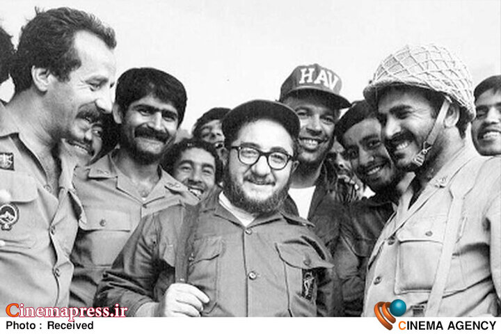 از اکران «ضد قهرمان» به عنوان مصداقی از بدعتگذاری و ایجاد انحراف در مسیر تولیدات هنری و رسانهی «انقلاب اسلامی» تا رفت و آمدهای ویژه در «پردیس چارسو»