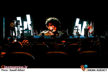 مراسم رونمایی از سریال تنها گریه کن