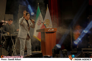 مراسم رونمایی از سریال تنها گریه کن