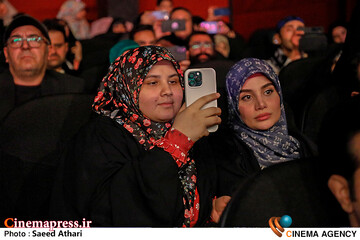 مراسم رونمایی از سریال تنها گریه کن