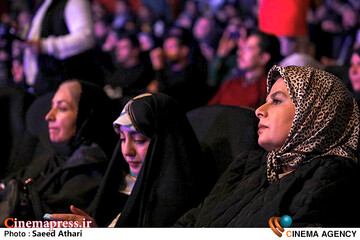 مراسم رونمایی از سریال تنها گریه کن