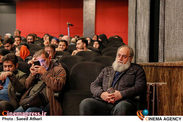 مراسم رونمایی از سریال تنها گریه کن