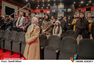 مراسم رونمایی از سریال تنها گریه کن