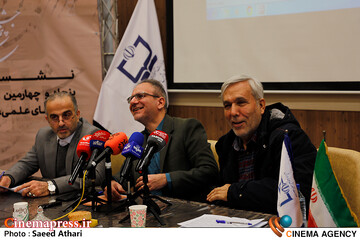 نشست خبری <a href='https://sayeb.ir/tag/%d8%ac%d8%b4%d9%86%d9%88%d8%a7%d8%b1%d9%87-%d9%81%db%8c%d9%84%d9%85-%d8%b1%d8%b4%d8%af'></div>جشنواره فیلم رشد</a>