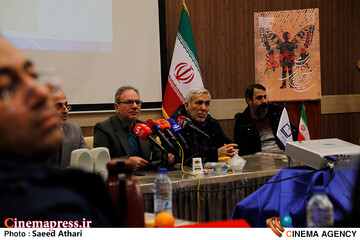 نشست خبری <a href='https://sayeb.ir/tag/%d8%ac%d8%b4%d9%86%d9%88%d8%a7%d8%b1%d9%87-%d9%81%db%8c%d9%84%d9%85-%d8%b1%d8%b4%d8%af'></div>جشنواره فیلم رشد</a>