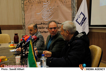 نشست خبری <a href='https://sayeb.ir/tag/%d8%ac%d8%b4%d9%86%d9%88%d8%a7%d8%b1%d9%87-%d9%81%db%8c%d9%84%d9%85-%d8%b1%d8%b4%d8%af'></div>جشنواره فیلم رشد</a>
