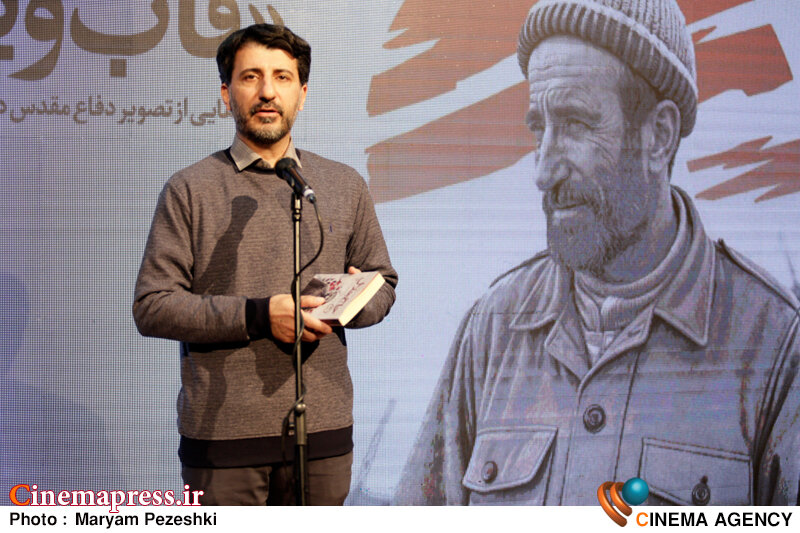 وفایی: یکی از اشکالات «حاج جلال» به ورود دیرهنگام جنگ در قصه مربوط میشود/ «واننده» باید بیش از ۱۰۰ صفحه از کتاب را بخواند تا داستان به «جنگ« برسد نشست قاب ویژه جنگ 1 بهمن 1403