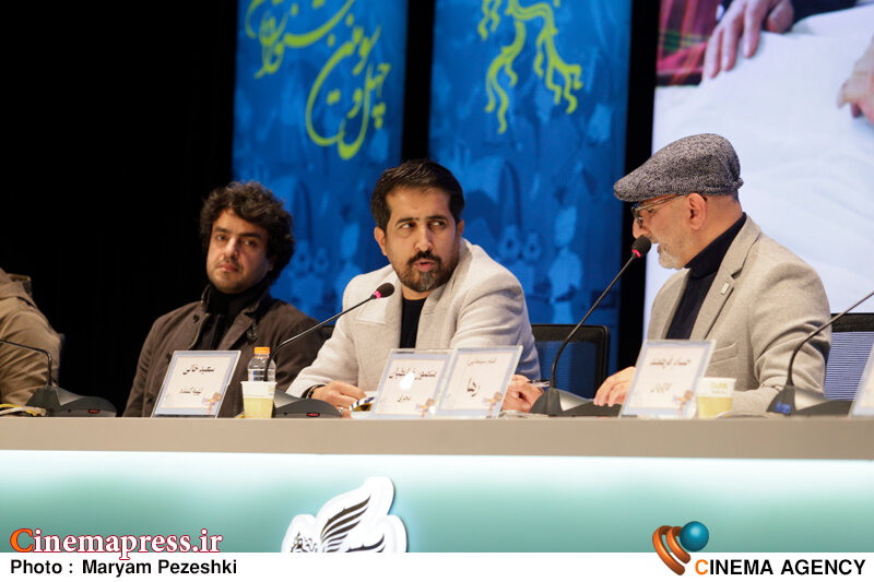 هر «حکومتی» برای «ایدئولوژی» خودش «فیلم» میسازد/ در «ایران» تمام «هزینهها» صرف «تولید» میشود و «اکران» رها شده است نشست خبری فیلم رها 14 بهمن 1403؛ سعید خانی