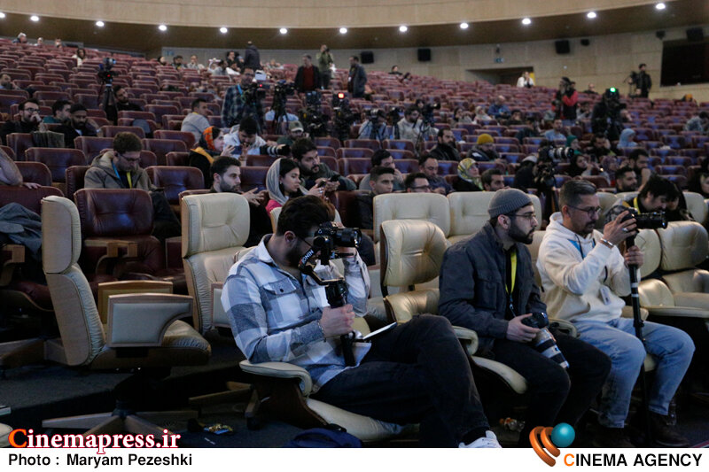 نشست خبری انیمیشن «زال و رودابه» برگزار نشد! فیلم تاکسیدرمی 18 بهمن 1403