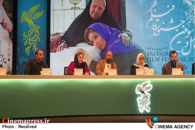 ابراهیم ایرجزاد: سوژه شوهر ستاره را از صفحات روزنامه پیدا کردم/ نمیتوانستم از وقایع ۱۴۰۱ تاثیر نپذیرم! ابراهیم ایرجزاد: سوژه شوهر ستاره را از صفحات روزنامه پیدا کردم/ نمیتوانستم از وقایع ۱۴۰۱ تاثیر نپذیرم!