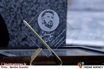 اهدای نشان سلحشور 8 اسفند 1403