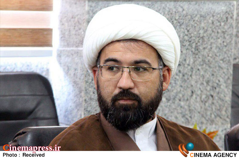 «تبلیغ» با «زبان هنر» بیشترین و عمیقترین تأثیر را دارد/ «هالیوود» منجیهای دروغین را معرفی میکند/ در حالی که ما منجی واقعی داریم اما هیچ حرکت ملموسی نمیبینیم حجت الاسلام مهدی مهرپویان