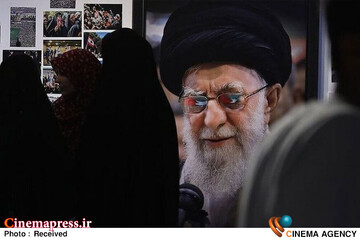 نمایشگاه «با طوفان الاقصی از آغاز تا پیروزی نهایی»؛ امام خامنه ای